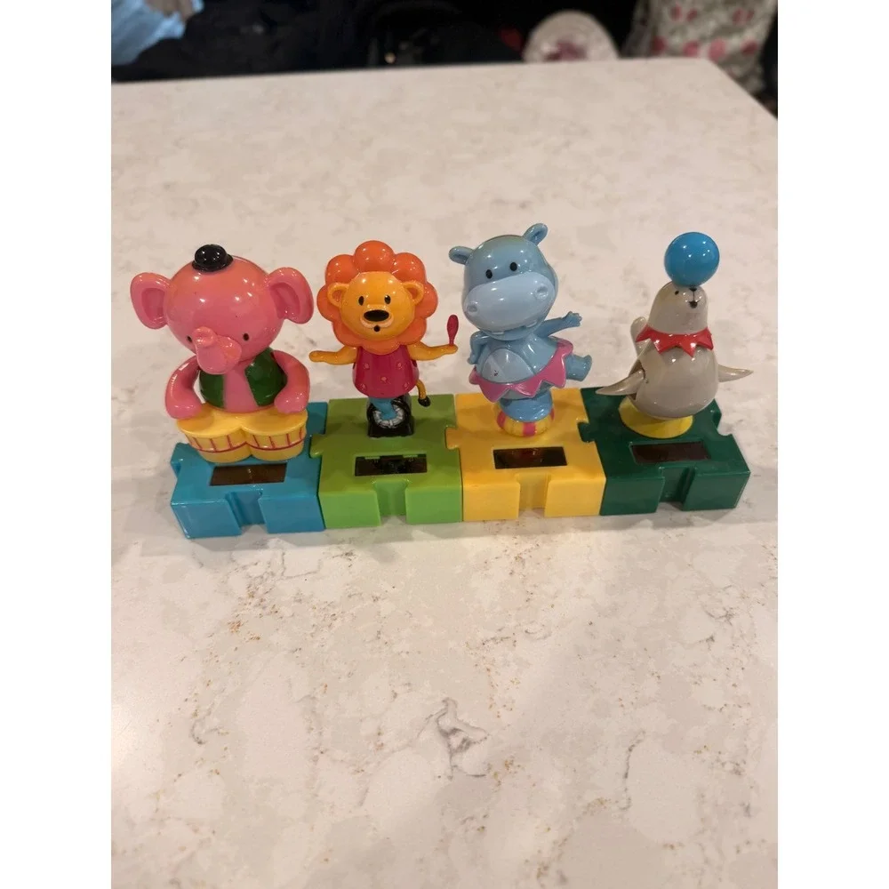 Circus Animal Solar Powered Bobble Head Set 4 Elephant Lion Hippo Seal Retro VTG
